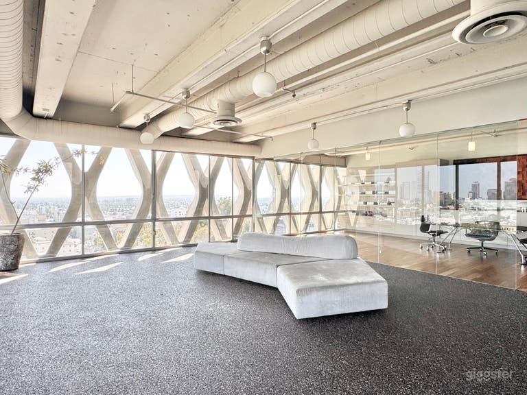  Mid-Century Modern Panoramic Skyline View Loft 