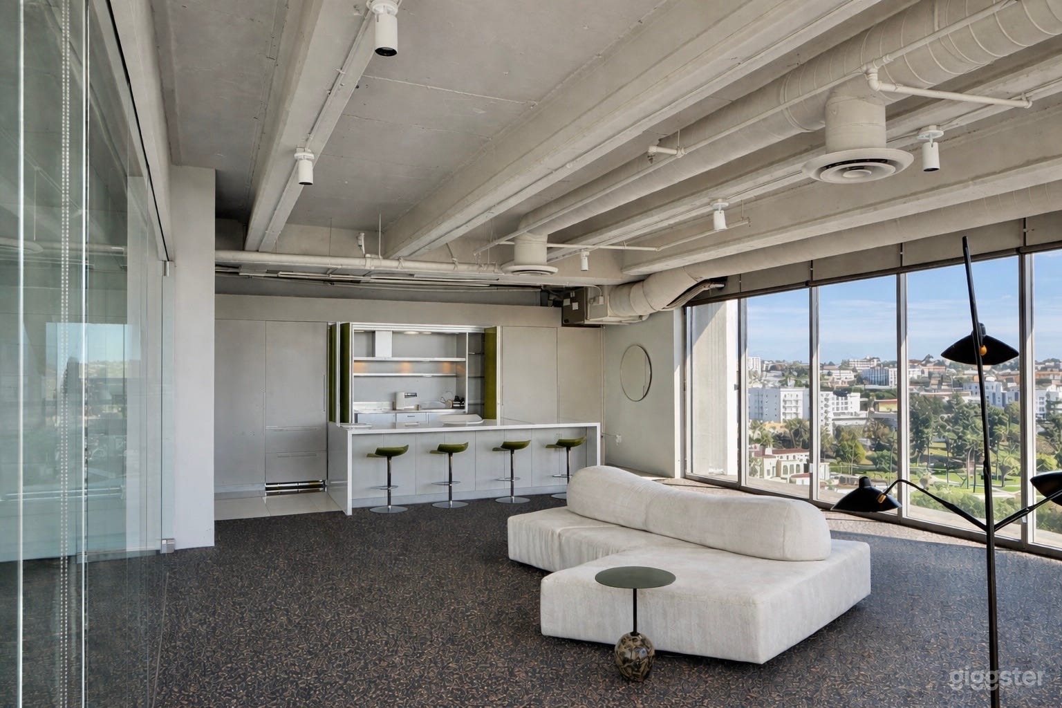 Mid-Century Modern Panoramic Skyline View Loft Photo 4