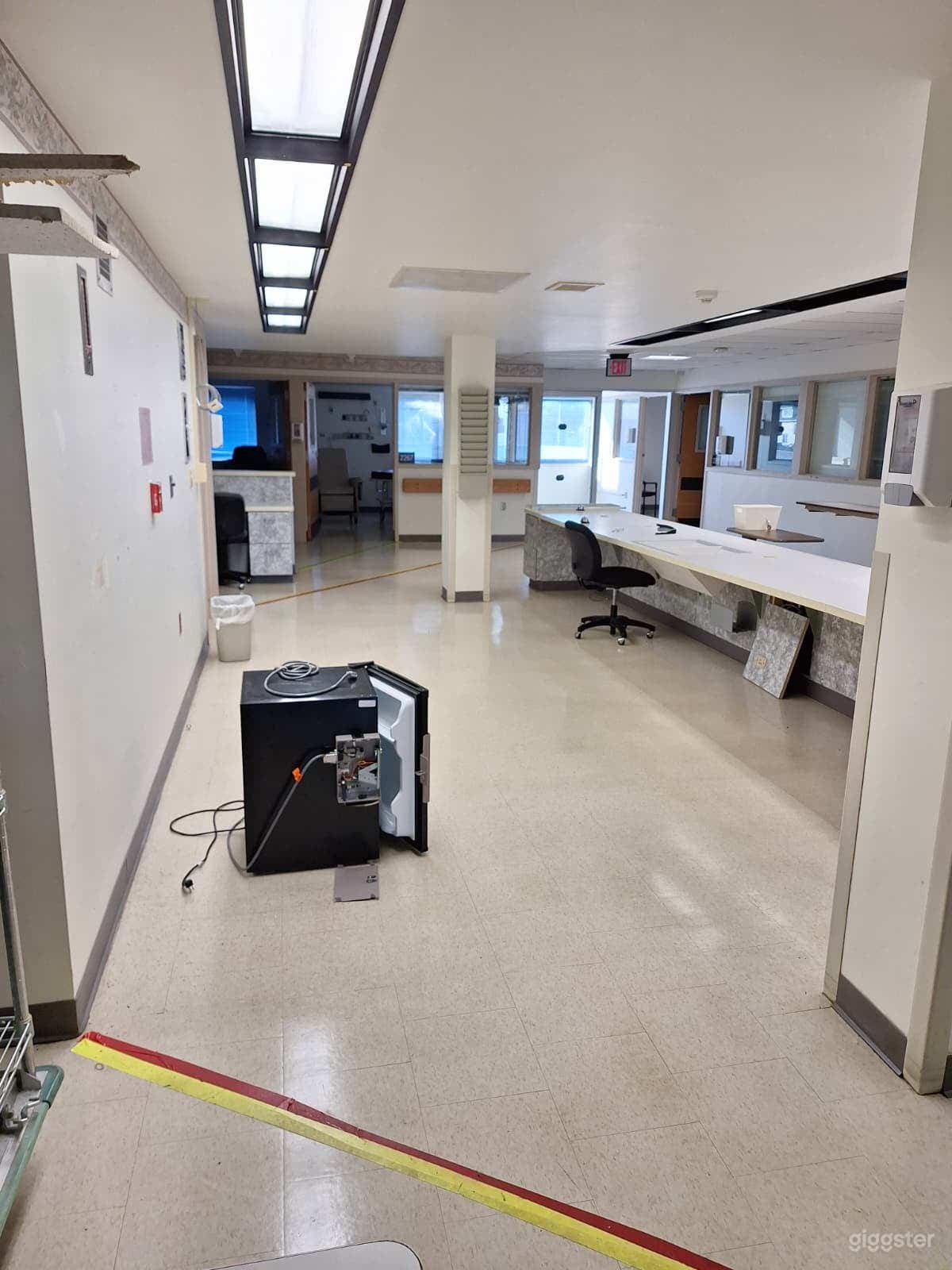 Unique Filming Opportuity. Former Hospital. Photo 4