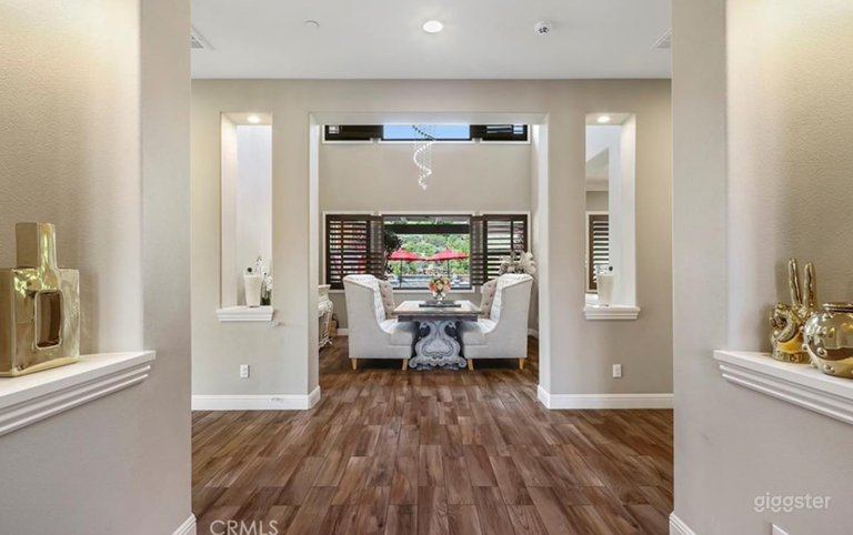  Tranquil Tuscan Estate immaculate & partially furnished 