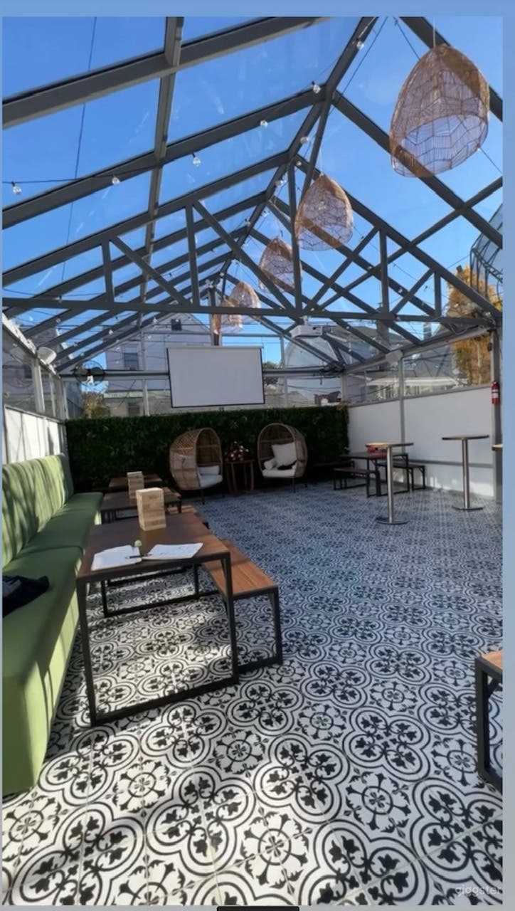 Luxury High Glass Ceiling Venue Photo 1