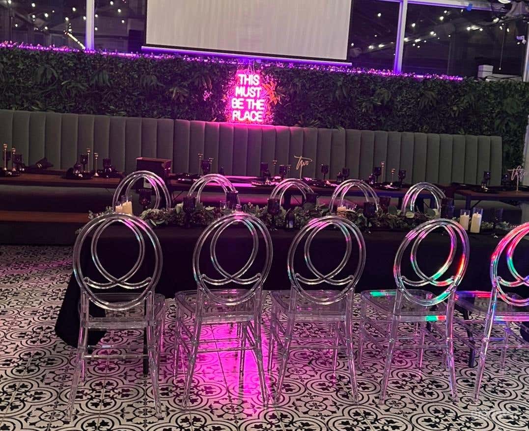 Luxury High Glass Ceiling Venue Photo 2