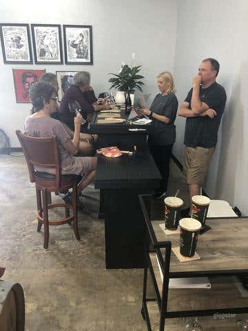 Boutique Speakeasy Winery &amp; Wine Tasting Room Photo 2