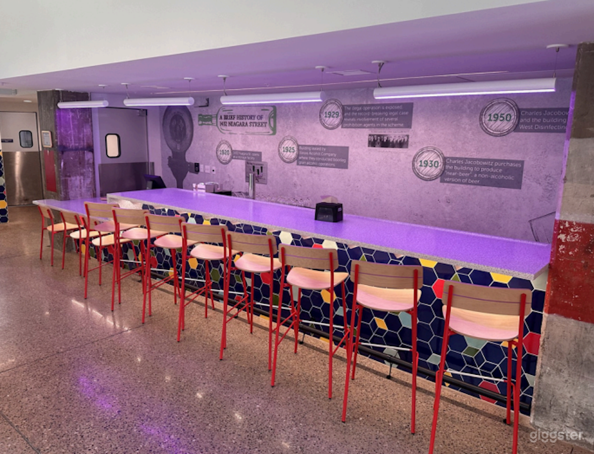 Bar Area (1st Floor)