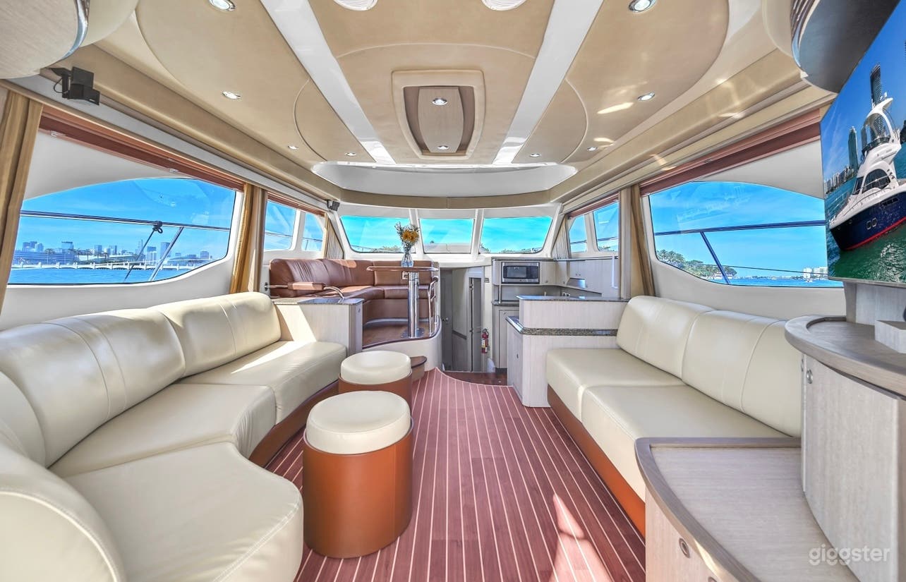 Sea Ray 56’ Flybridge Yacht Photo 2