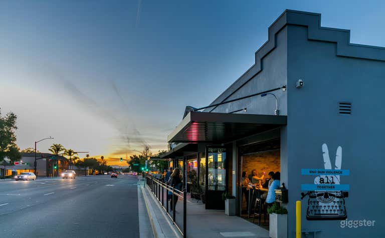  Stylish Main Bar & Lounge – Perfect for Private Events! 