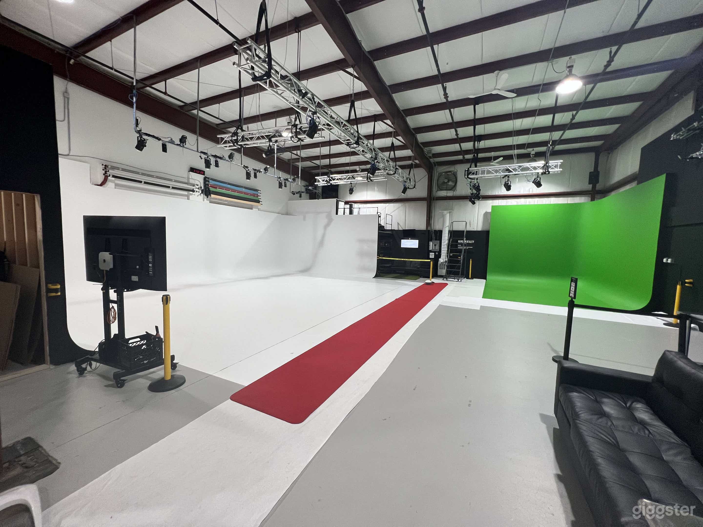 Jersey Shore Cyclorama Studio Warehouse Photo 4