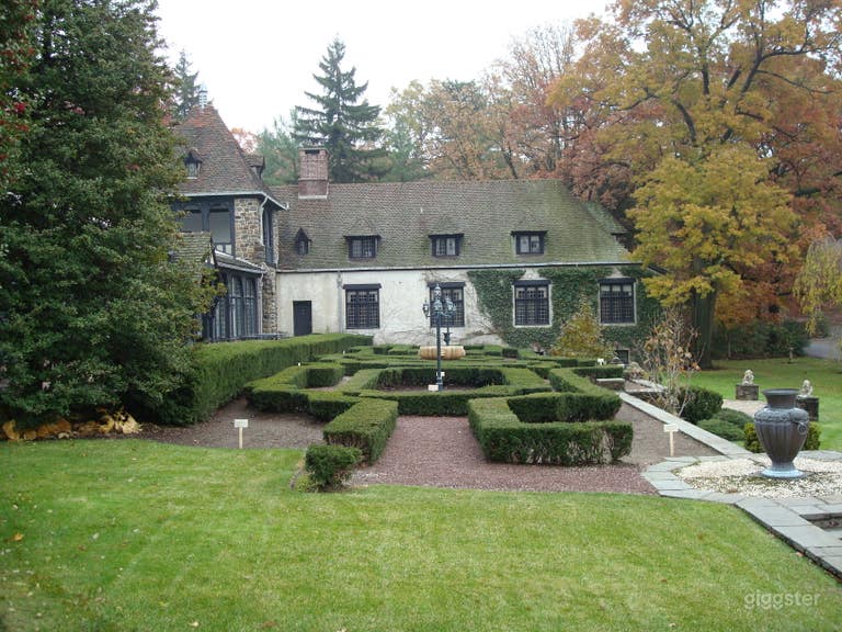  Upscale chateau style resort and hotel: Location 4188 