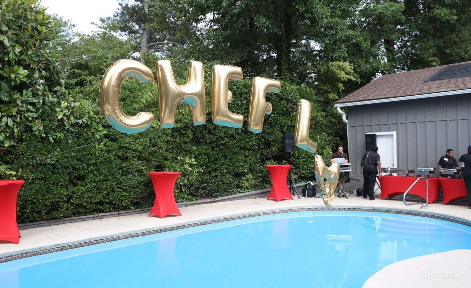 Cocktail Party Around Pool? Photo 1