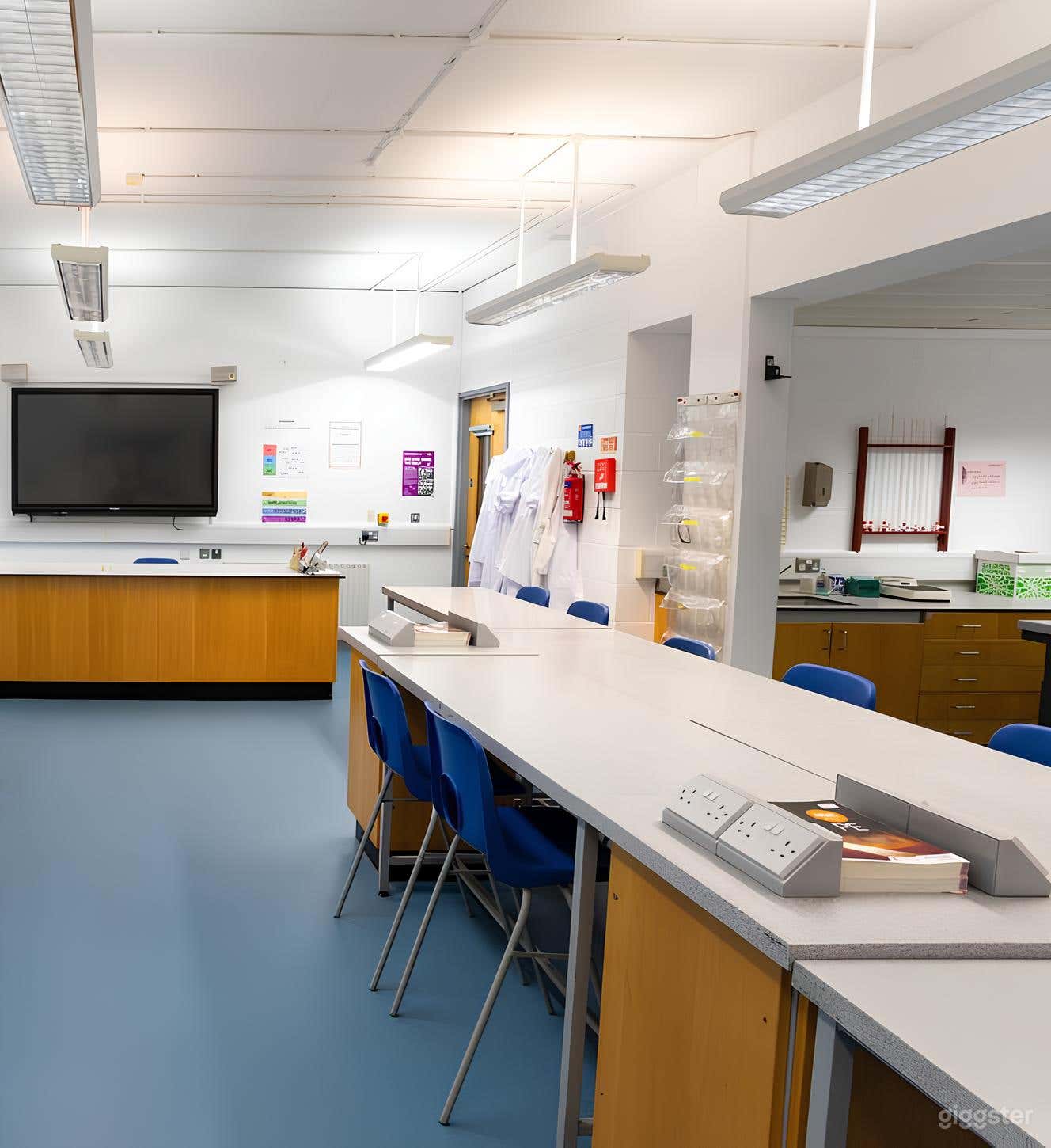 Science Lab - Enfield Photo 3