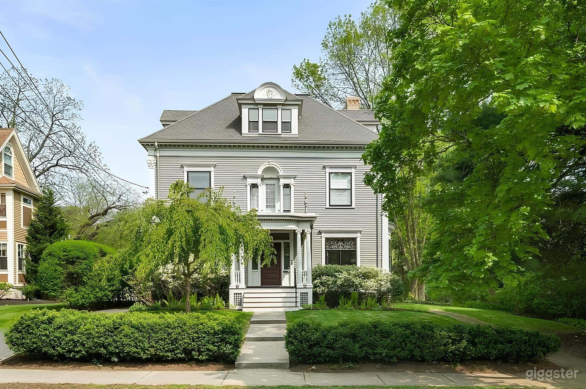 Historic Colonial Revival with Beautiful Interior Design Photo 1