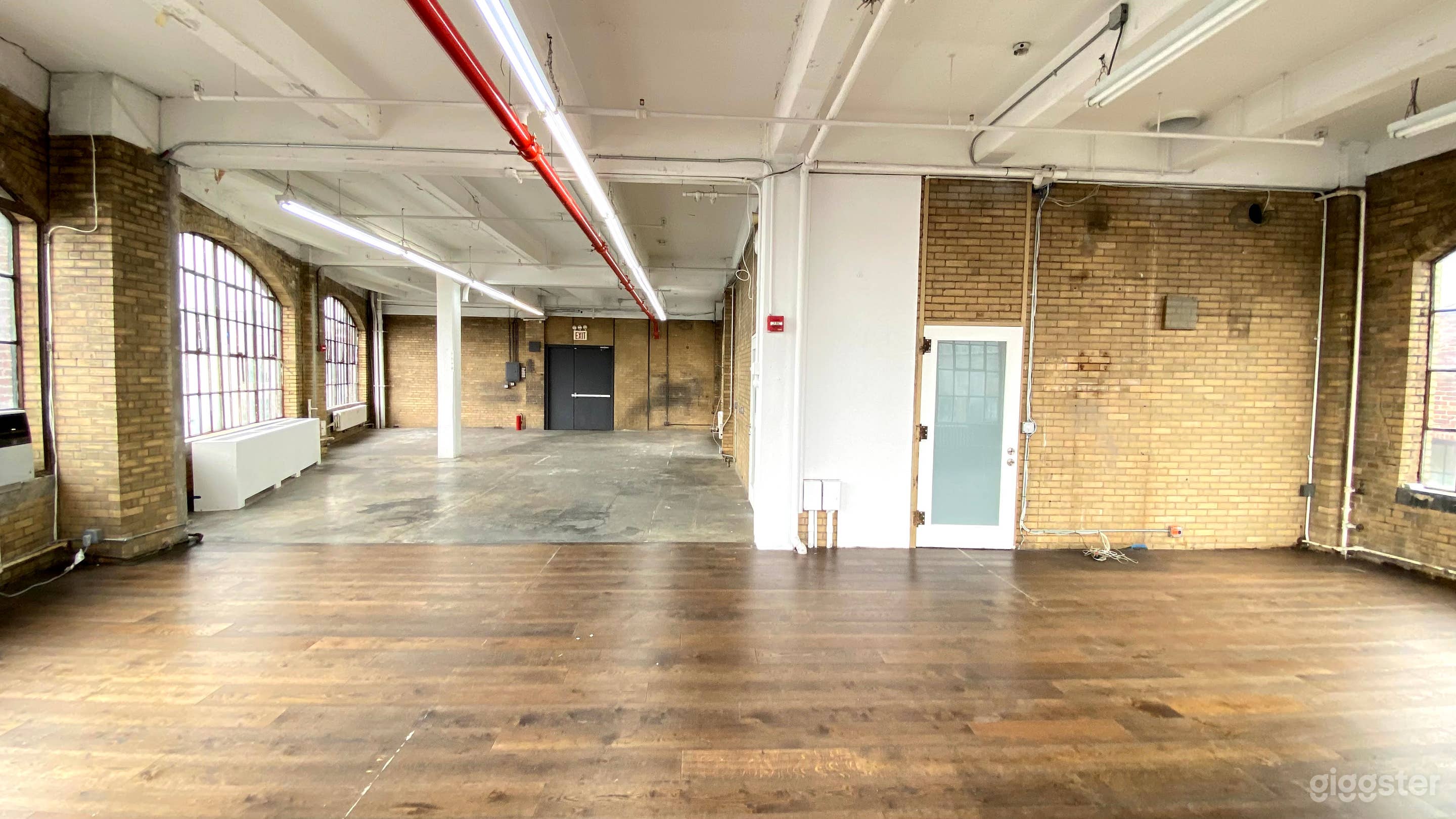 Fantastic Artistic LOFT Photo 4