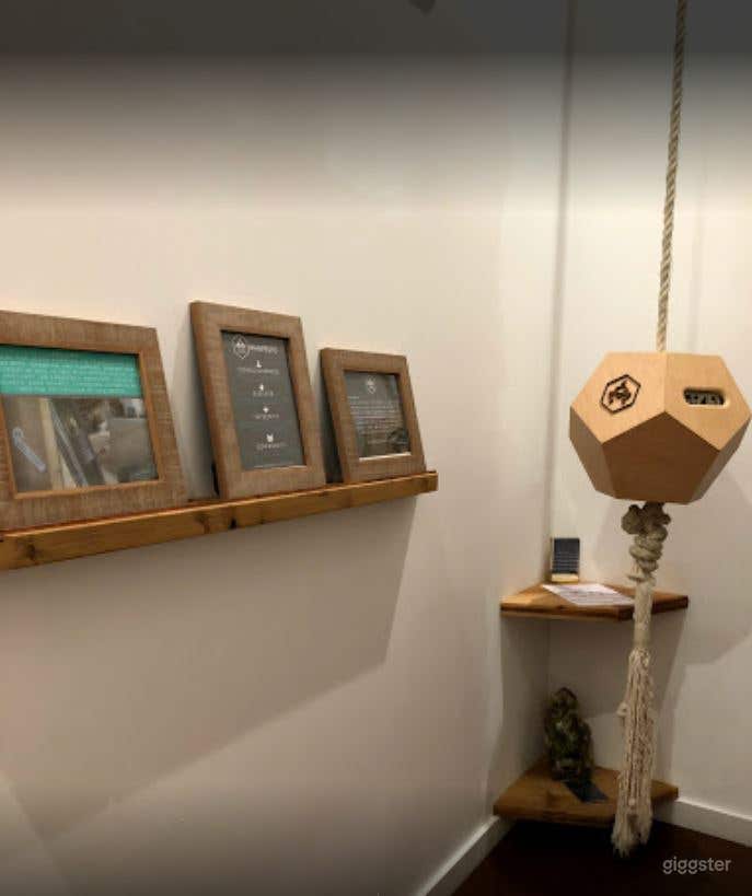  Beautiful & Unique Retail Space inside Studio 