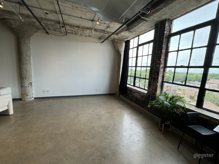  The Creative Loft Studio 