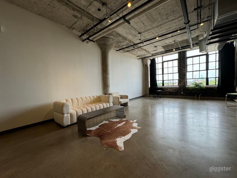  The Creative Loft Studio 