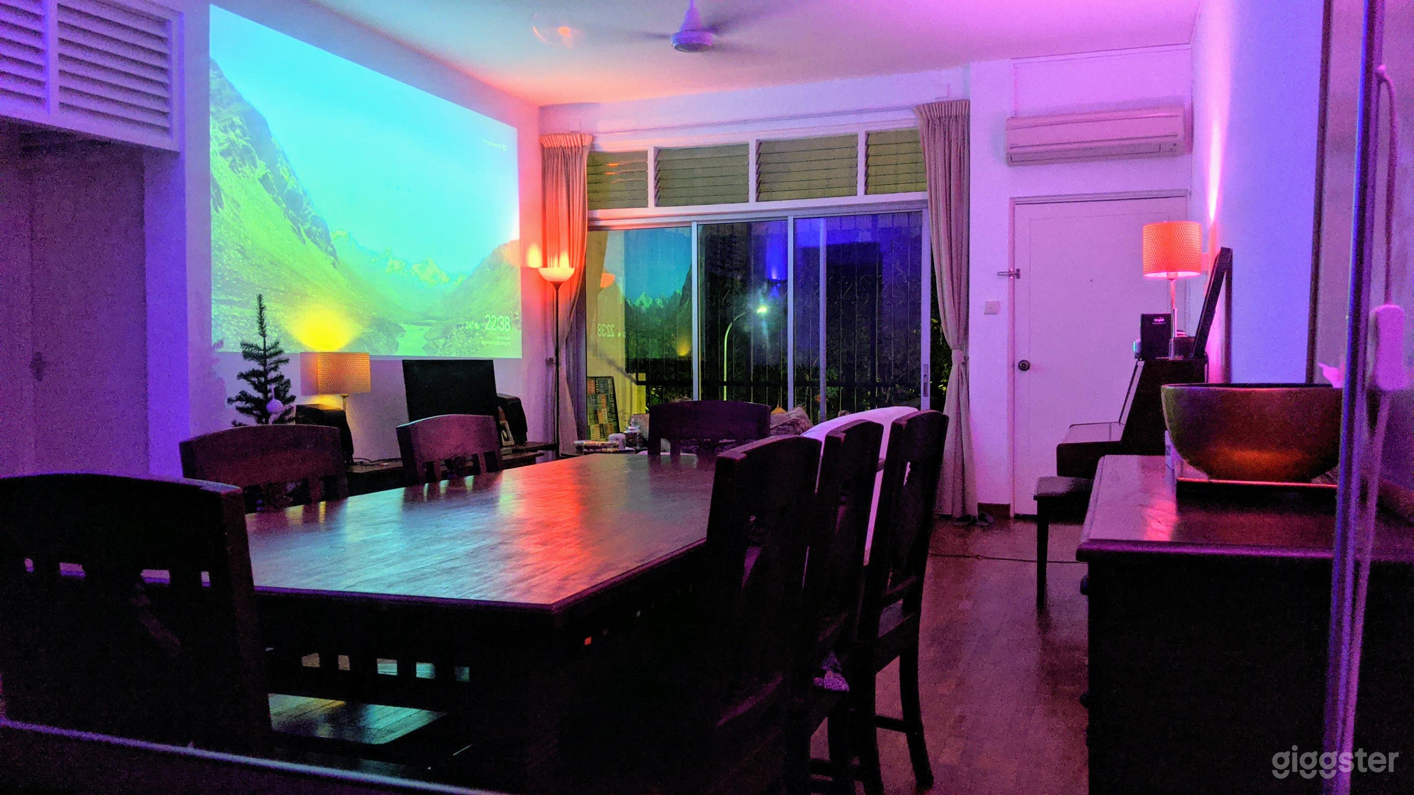 Cozy colonial-style apartment Photo 3