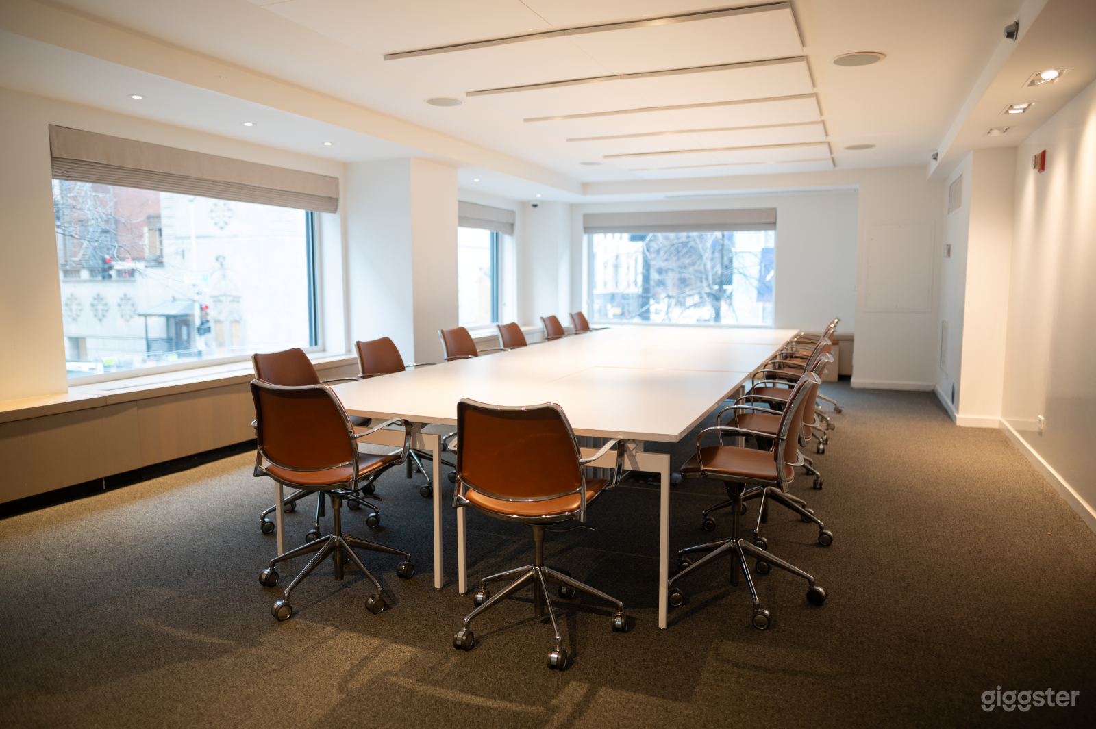 Conference Room for 20 Photo 4