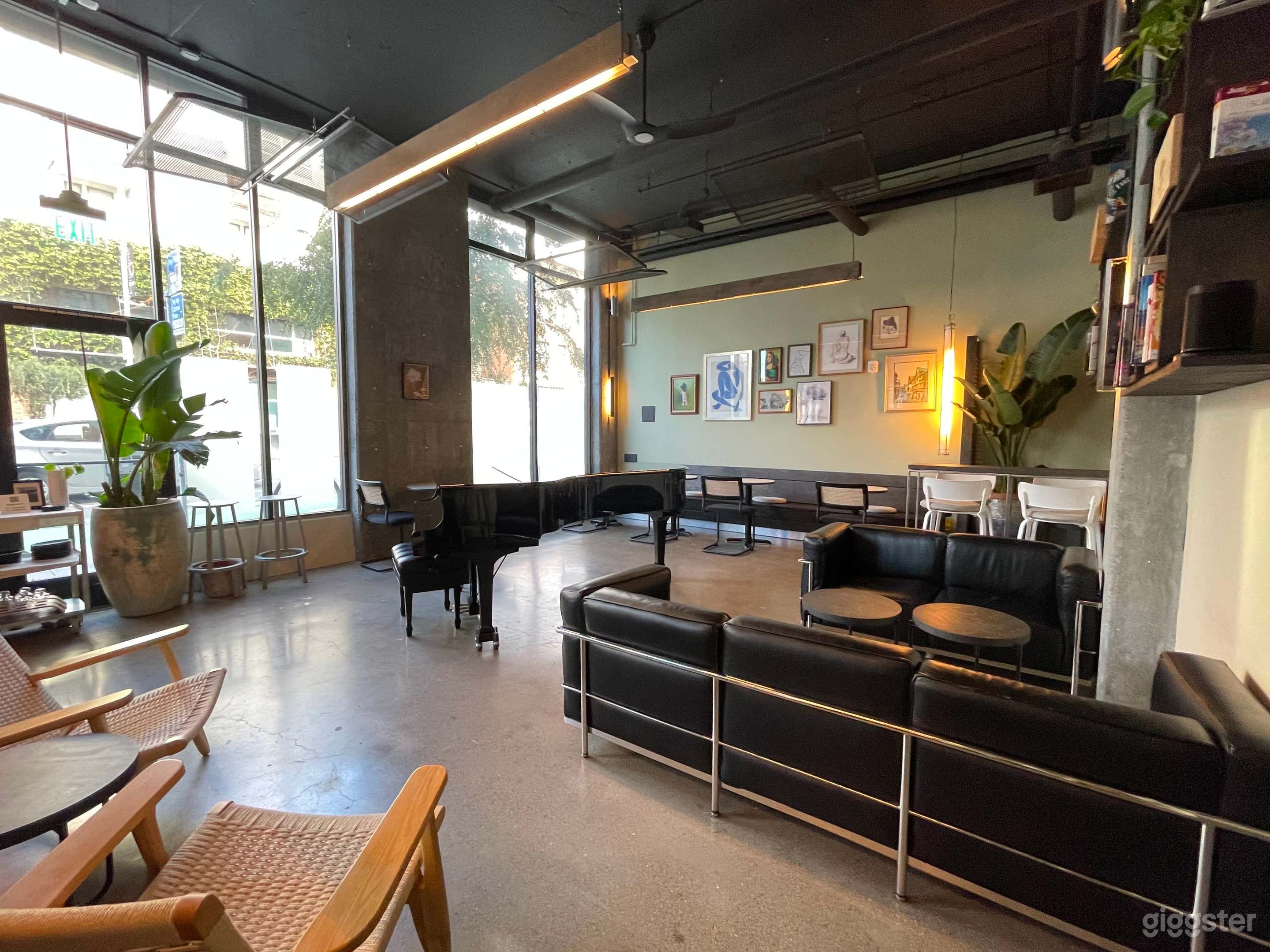 Dento Piano Cafe and Bar Photo 4