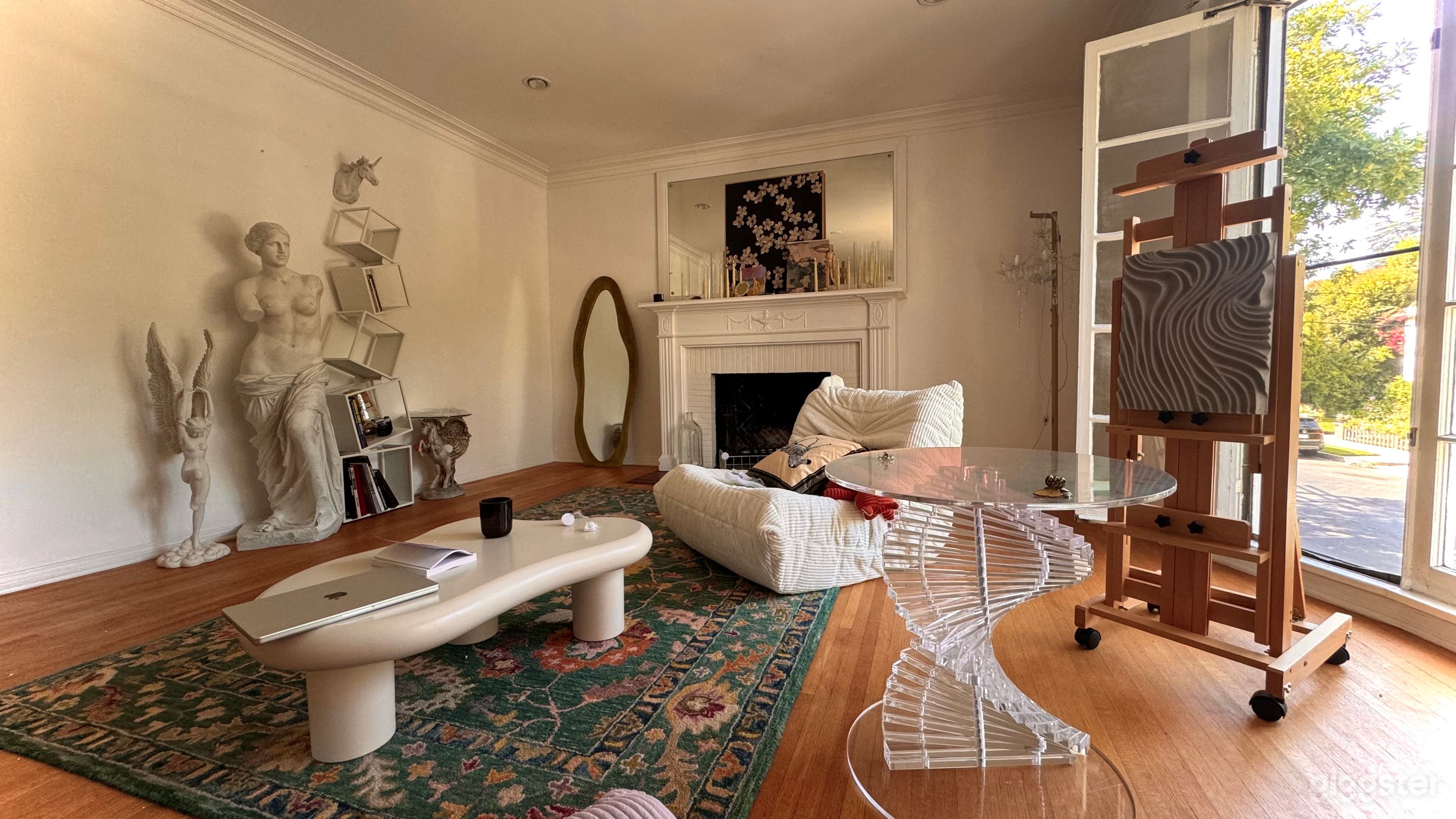 Aphros’ Artisan Pavillion Photo 2