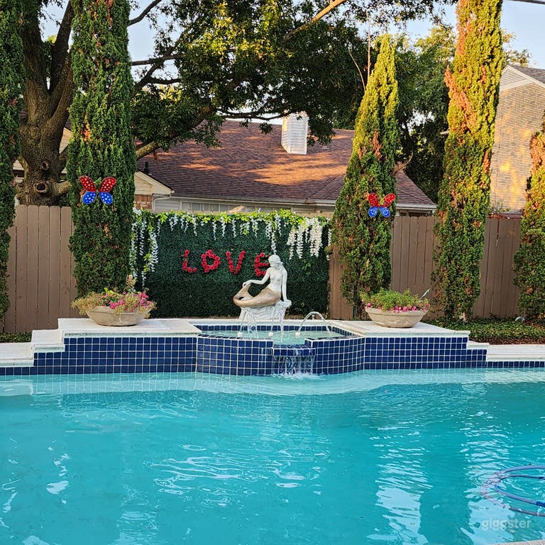  LAKEVIEW OASIS WITH RESORT STYLE BACKYARD 