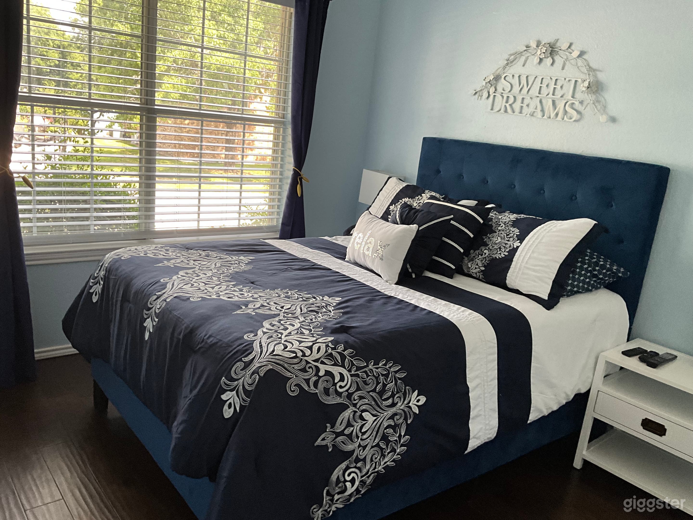 LAKEVIEW OASIS WITH RESORT STYLE BACKYARD Photo 3