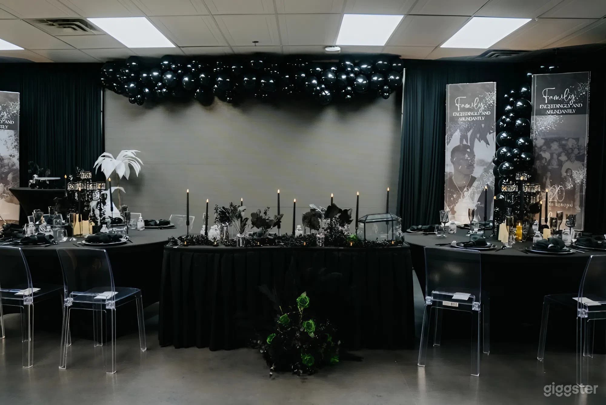 Spacious and Elegant Las Vegas Event Venue Photo 4