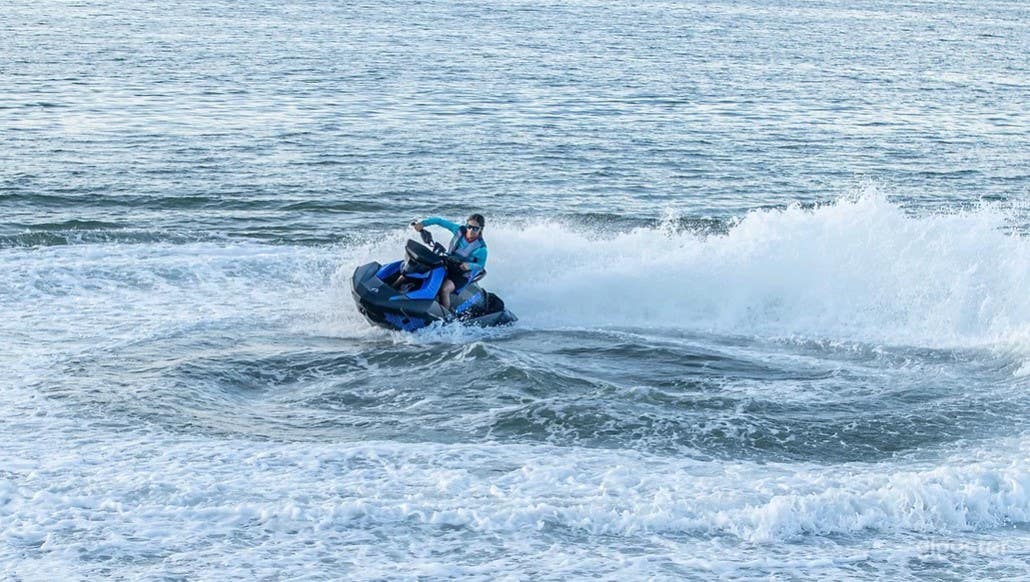 Head-turner Boat  Photo 4