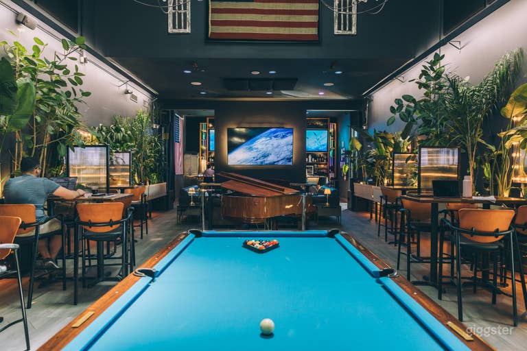  Entertainment Hall with Courtyard 