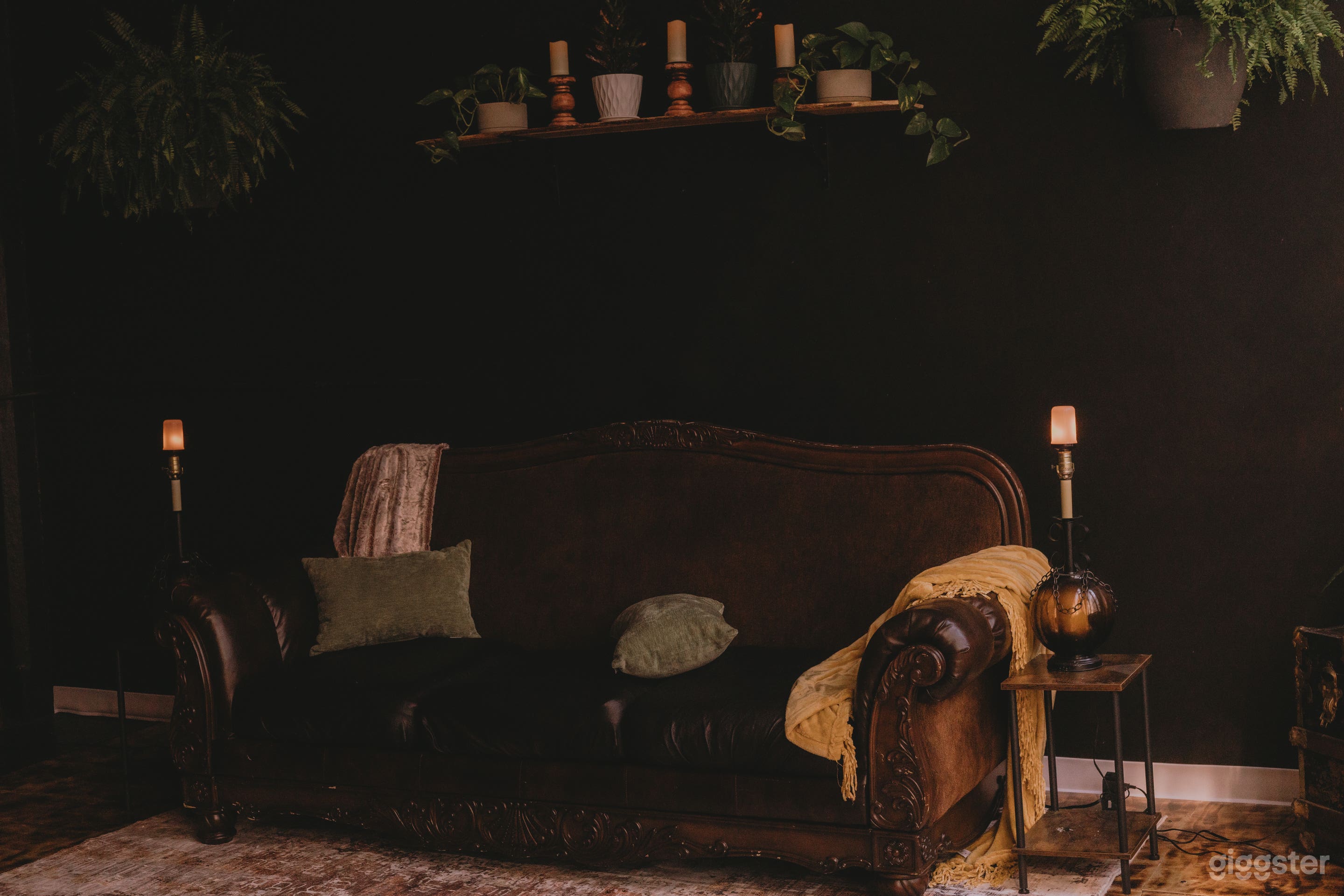 Industrial Studio | Dark and Moody Design Focused Photo 4