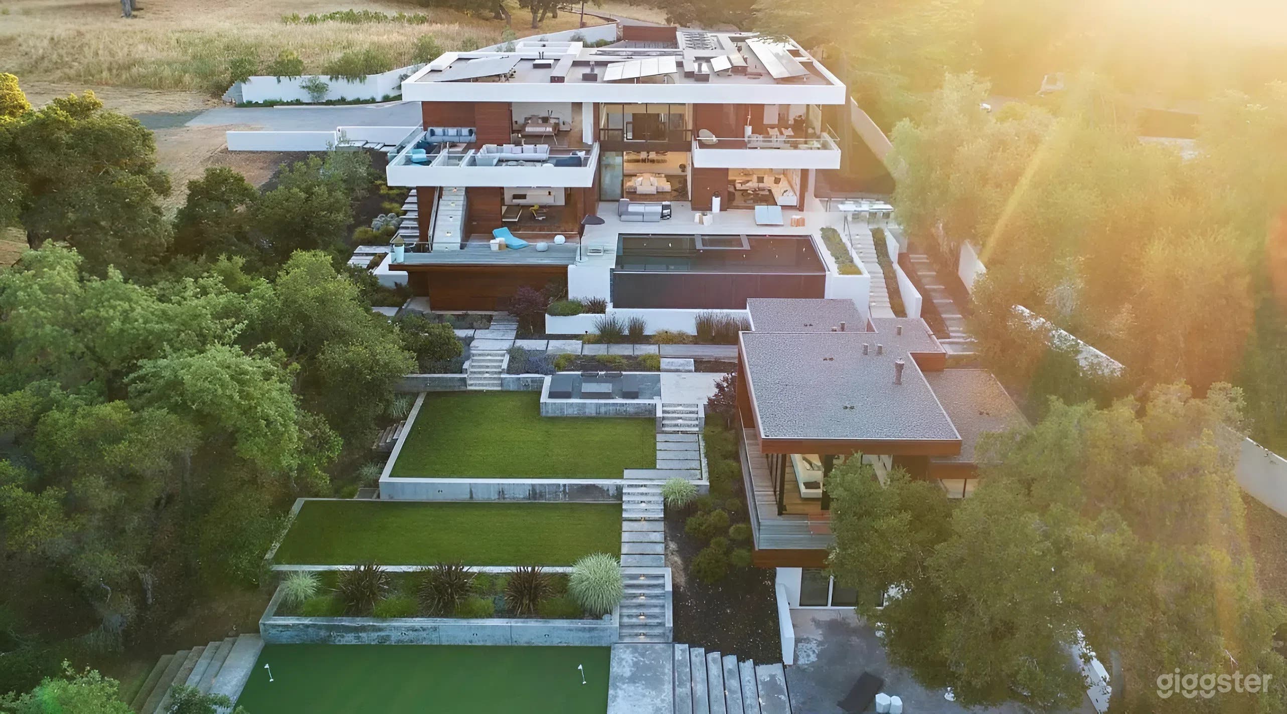 STUNNING MODERN SILICON VALLEY MANSION Photo 1