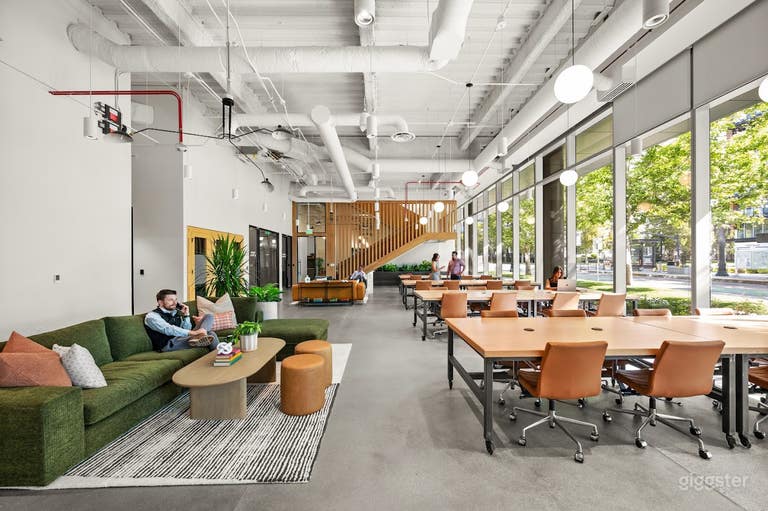  Shared Coworking Space 