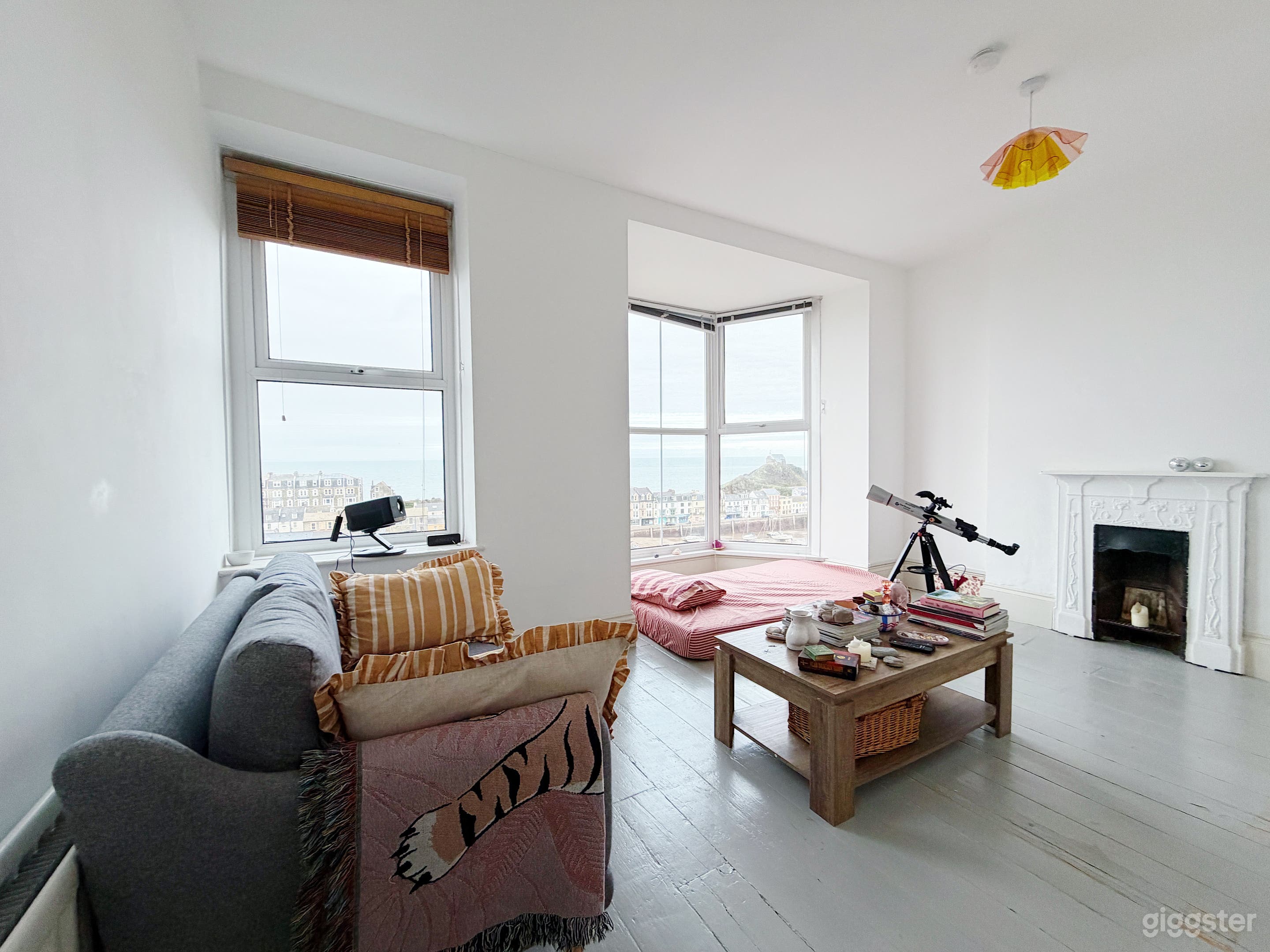 Clifftop House with Harbour & Ocean Views Photo 1