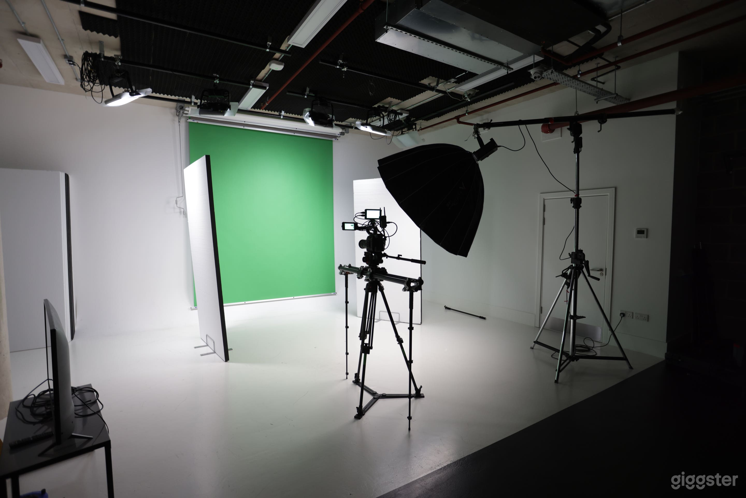 Photo &amp; Video Studio | London Zone 1  Photo 1