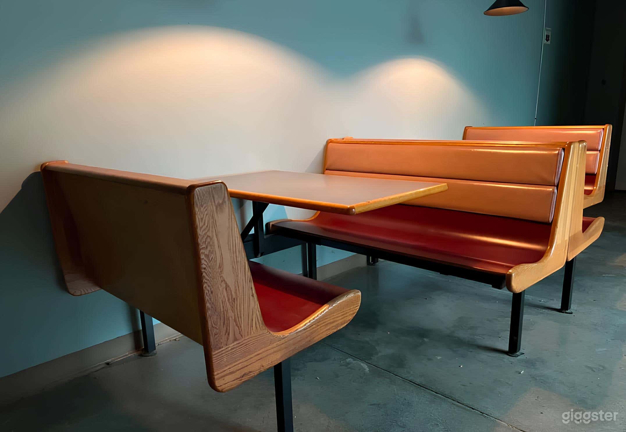 Cozy Cafe W Pendant Lighting Photo 3