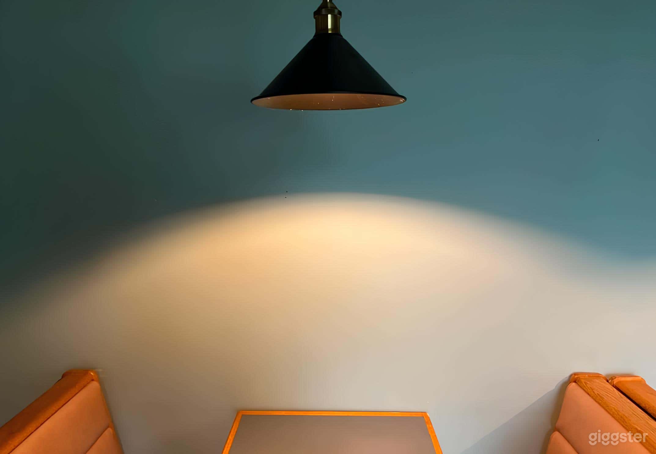 Cozy Cafe W Pendant Lighting Photo 4