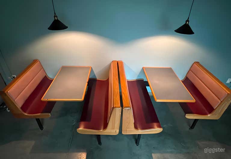 Café Cozy avec éclairage suspendu 