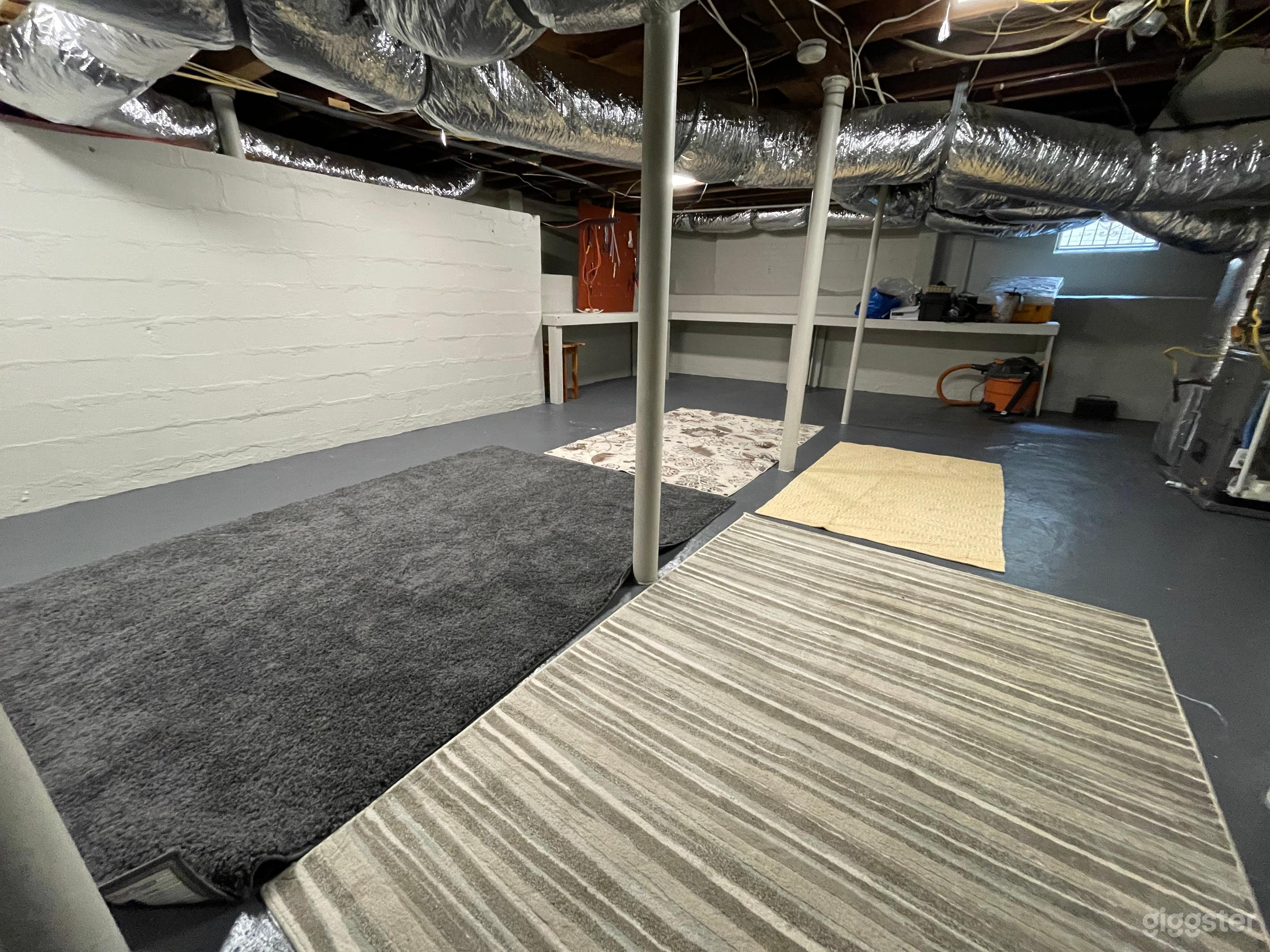 Large Residential Basement Location w Easy Access Photo 2