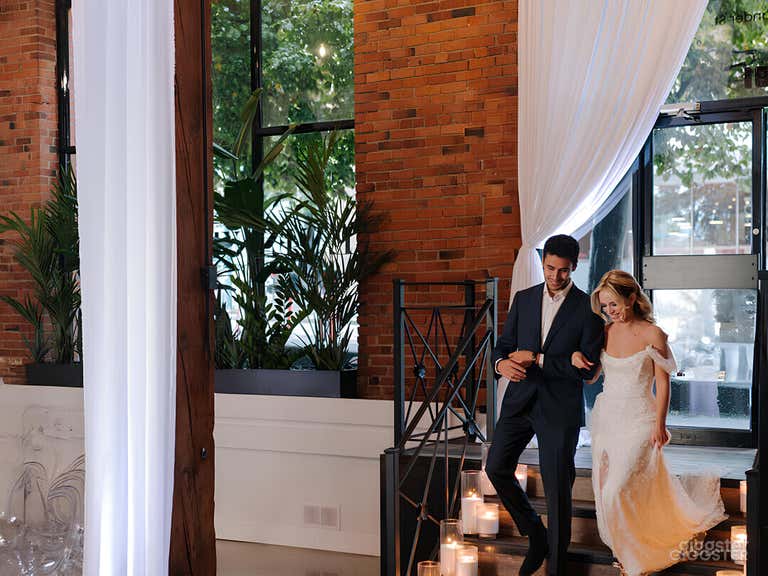  Antique Chic Event Venue 