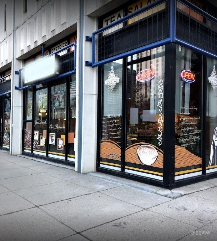  Comfy and Spacious Cafe for 100 people in Edmonton 