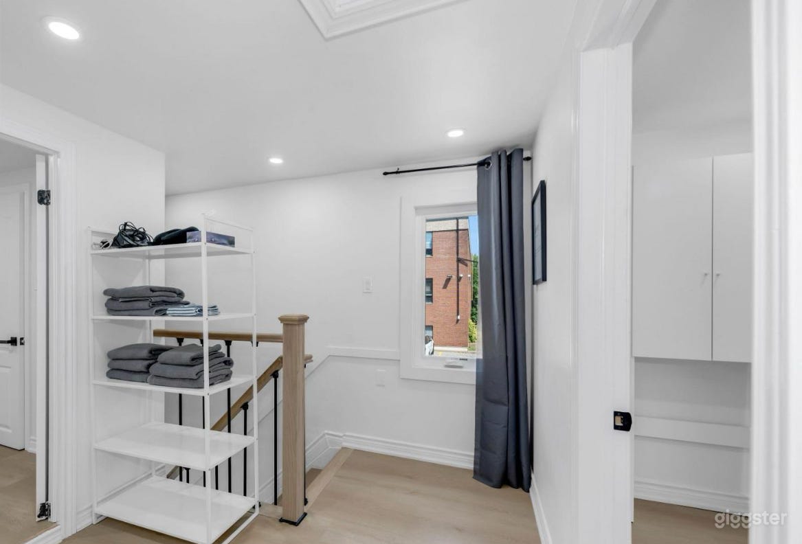 Randi Road Studio Photo 2