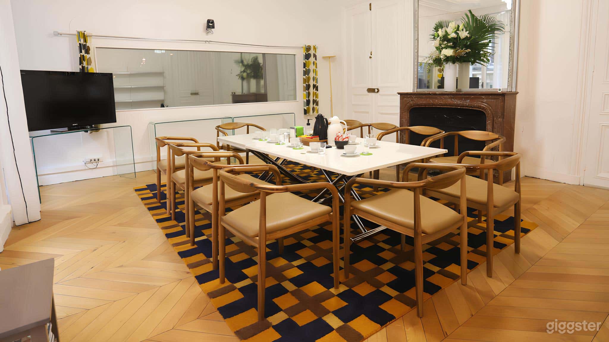 Photo de Green Room - Large Capacity and Calming Setting 2