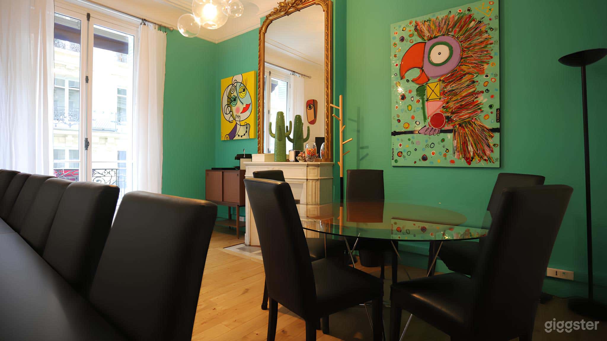 Photo de Green Room - Large Capacity and Calming Setting 1