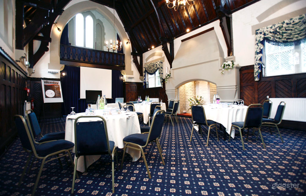 Amazing Chapel in Nottingham Photo 3