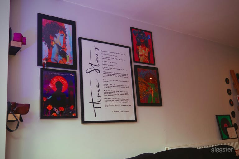  Stylish, Artistic Apartment 