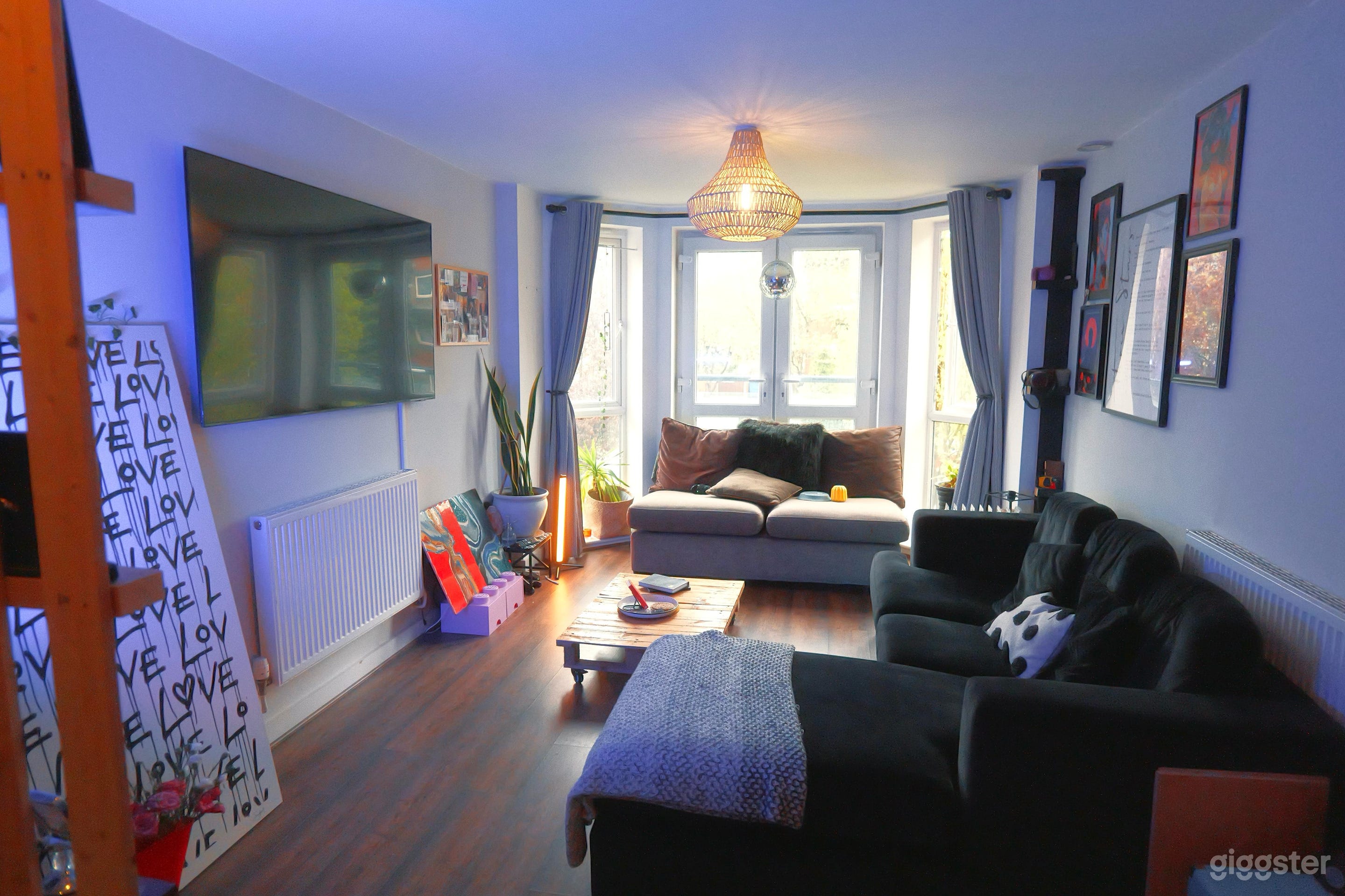 Stylish, Artistic Apartment Photo 1