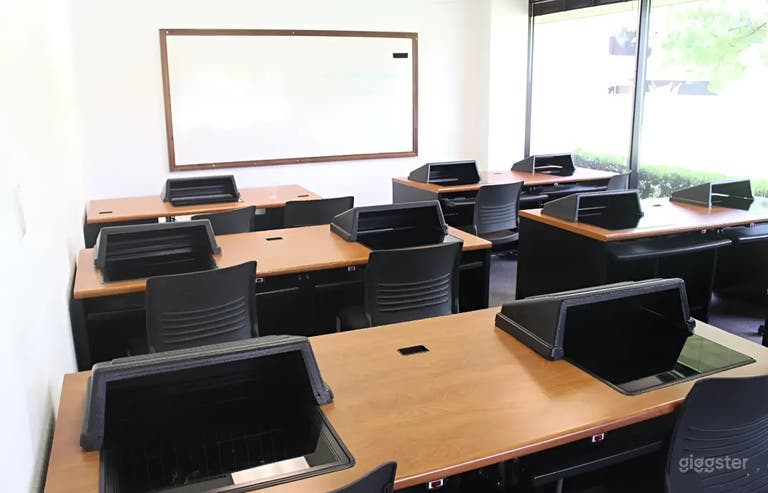  Professional Training Space for 15 pax in Downtown San Jose 