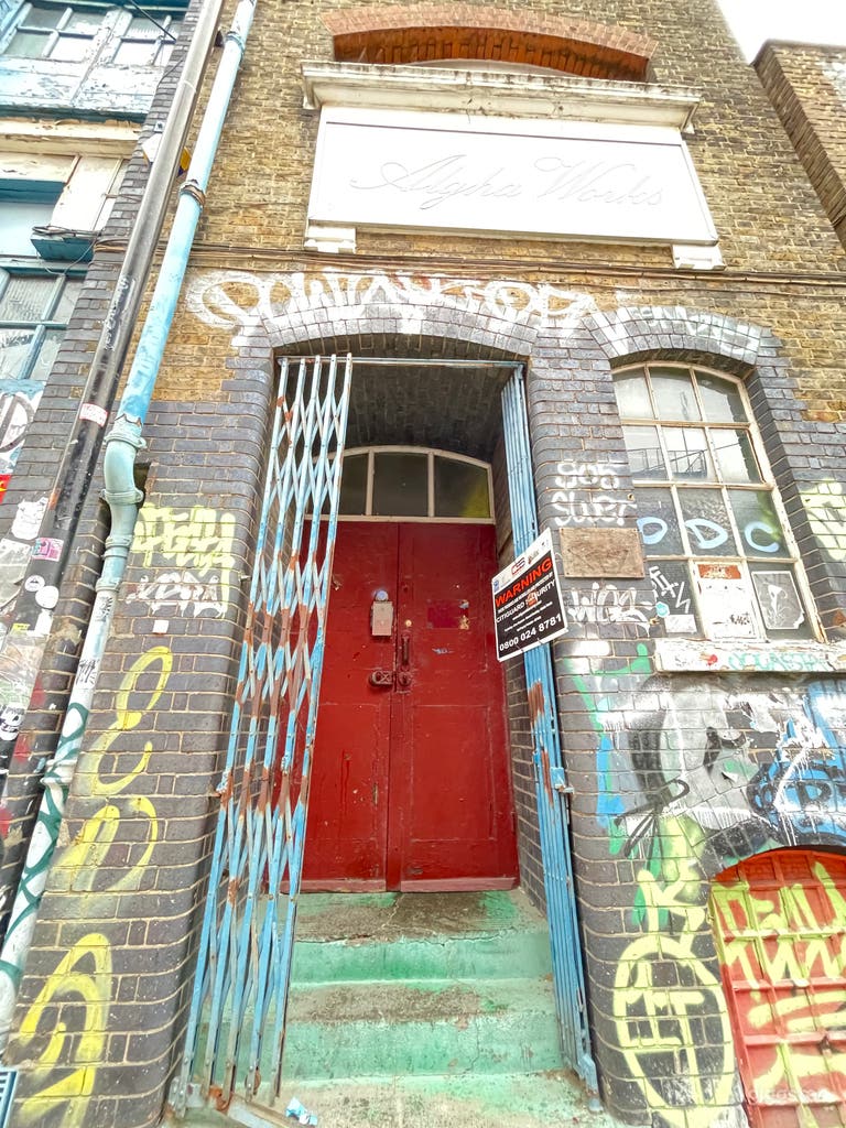  Heritage Industrial Warehouse in Hackney Wick 