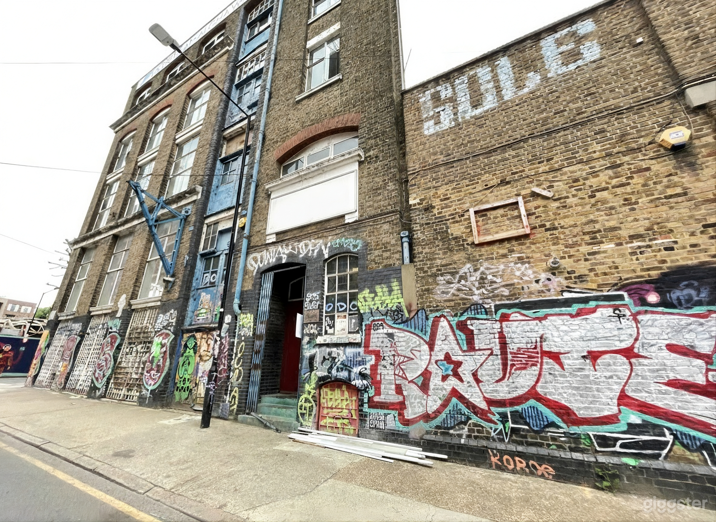 Heritage Industrial Warehouse in Hackney Wick Photo 1