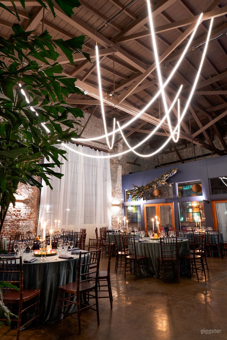  Renovated Modern Warehouse 