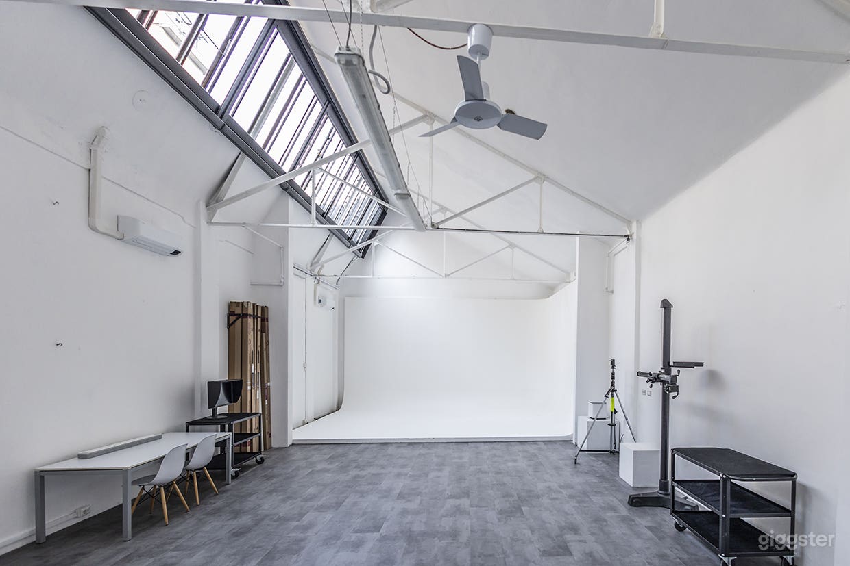 Foto di Location industriale e studio con luce naturale vicino a via Savona 3